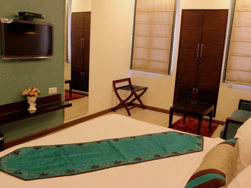 Hotel Amrapali Grand New Delhi Exterior photo